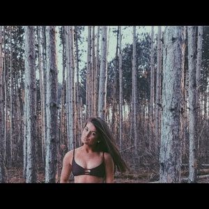 Meet your Posher, Claire